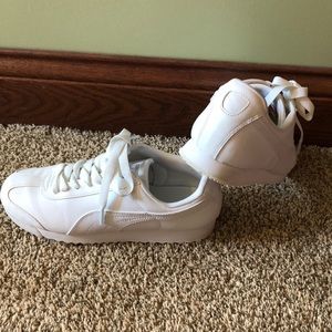 Puma Roma Tennis Shoes